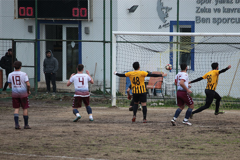 Gümüşlükspor 3 - 0 Muğla Üniversitesispor - Fotoğraf: Yalçın Çakır 18