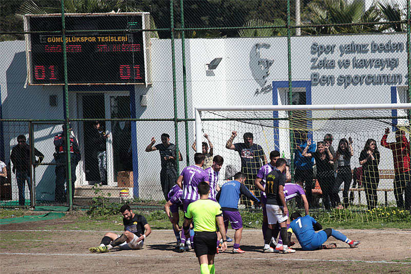 Gümüşlükspor - Yeni Milasspor karşılaşması - Fotoğraf: Yalçın Çakır 18