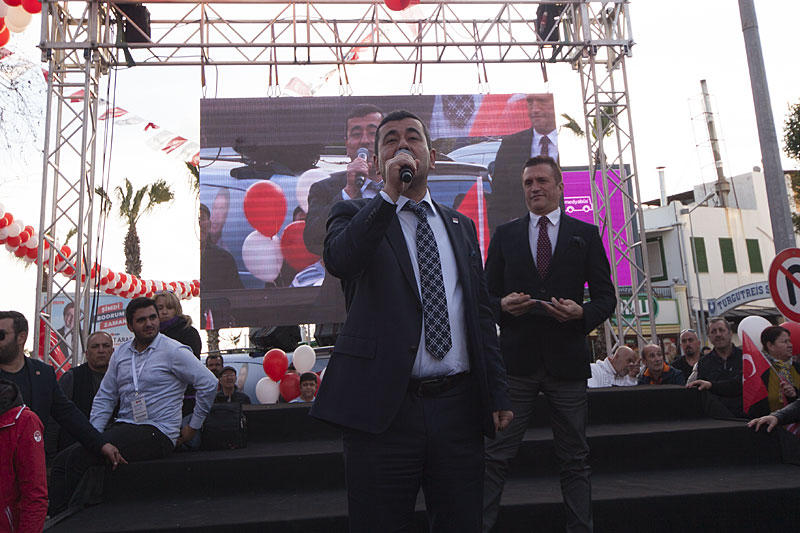 CHP Bodrum Belediye Başkan adayı Ahmet Aras Turgutreis'de 4
