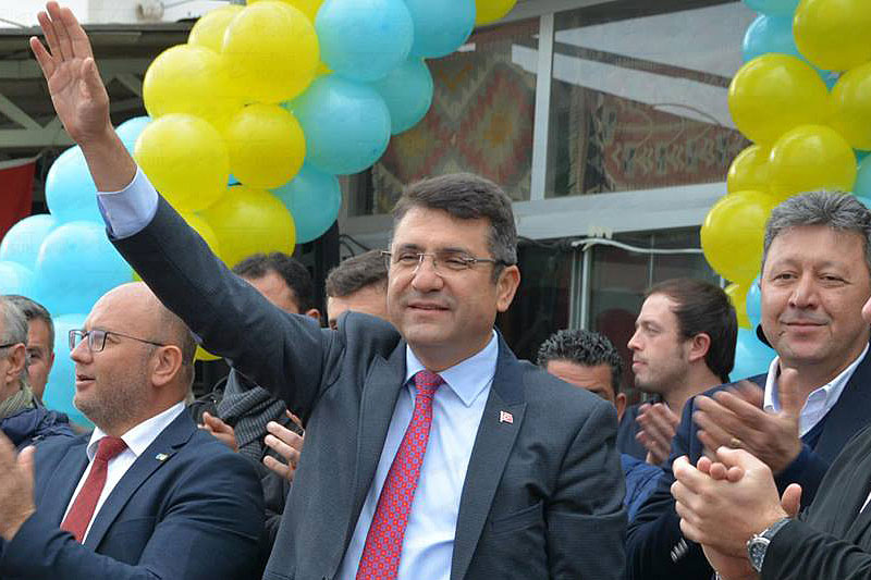İYİ Parti Bodrum adayı Tosun seçim ofisini açtı 3