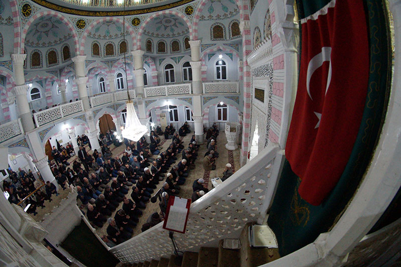 Menteşe merkez Pazar Camii'nde dualarla ibadet gerçekleştirildi 5