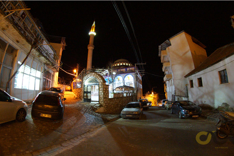 Menteşe merkez Pazar Camii'nde dualarla ibadet gerçekleştirildi 4