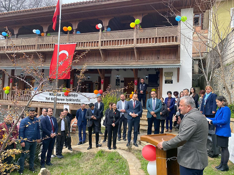 Kamil Ağa Mansion became a library, avaklıdere Mayor Mehmet Demir