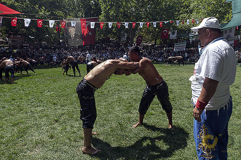 Menteşe Beşpınar 28. Yağlı Pehlivan Güreşleri 10