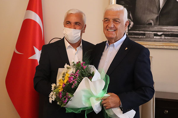 Muglaspor Başkanı Abdurrahman Uçar, MBB Başkanı Dr. Osman Gürün (Soldan sağa)