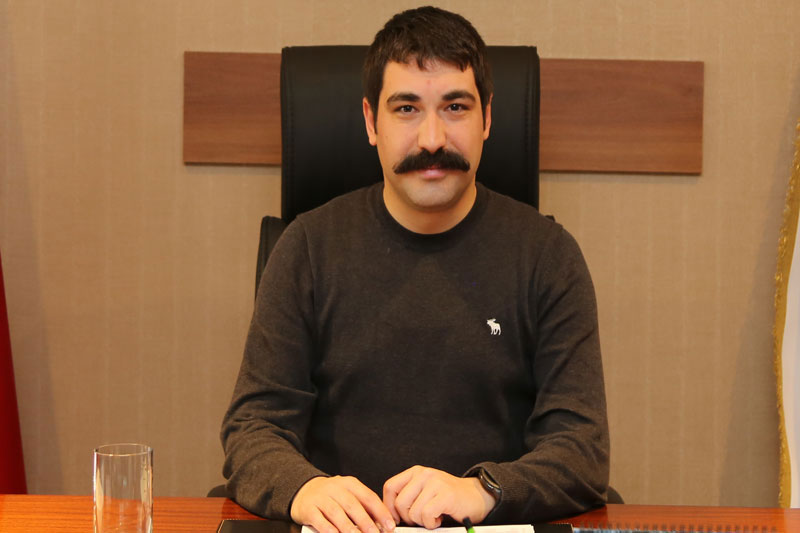 Niyazi Atare