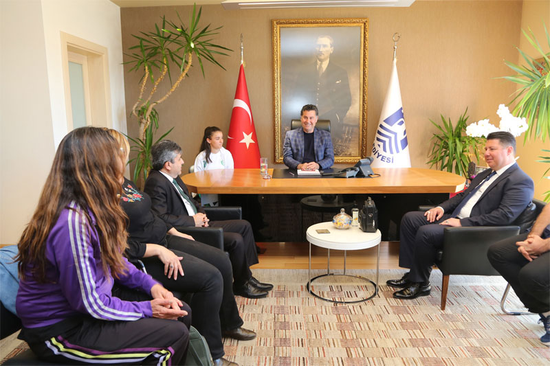 Atletizmciler Başkan Kocadon’u ziyaret etti 3