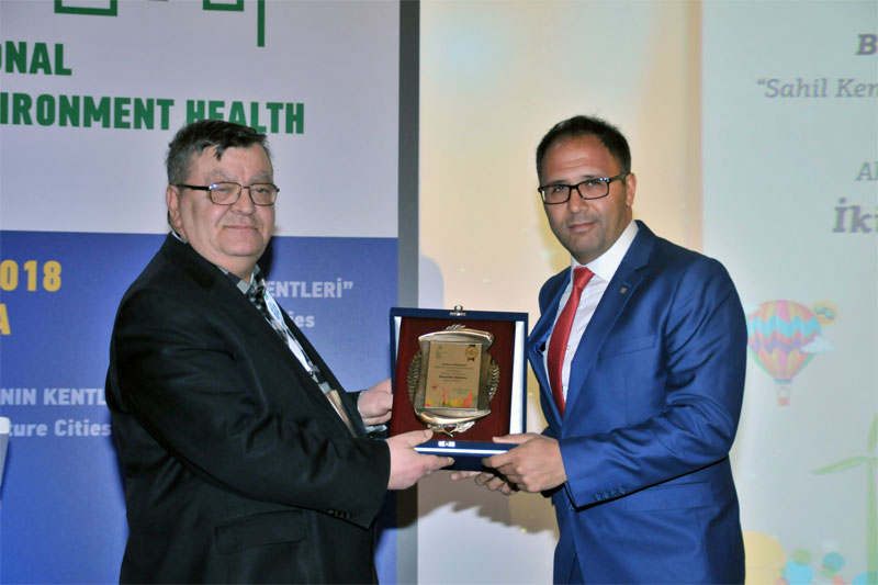 Çatı Üstü Kurulumlar Projesine ödül 3