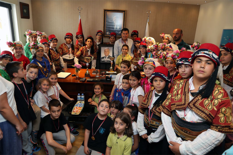 Şampiyon folklorculardan Mehmet Kocadon’a ziyaret 3