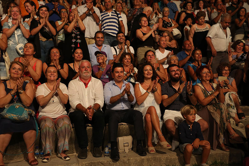 Bodrum Antik Tiyatro'da Batakhane Güzeli 2