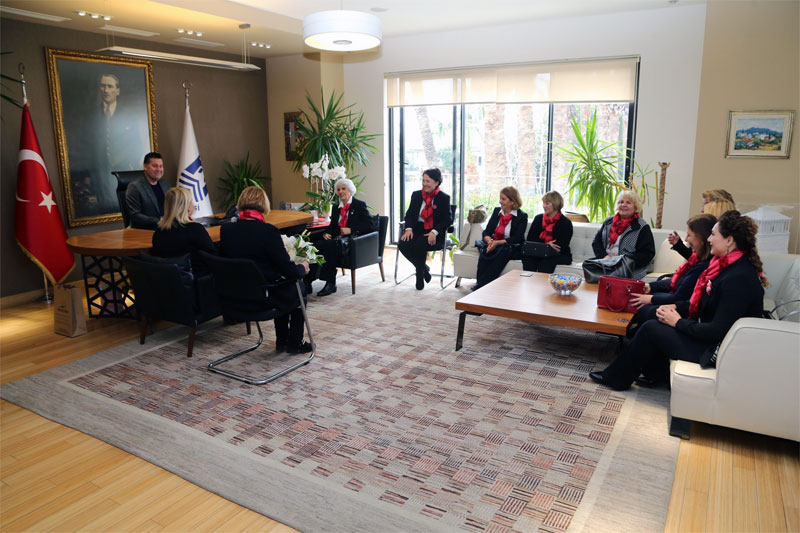 CHP Bodrum Kadın Kolları'ndan Kocadon'a ziyaret 3