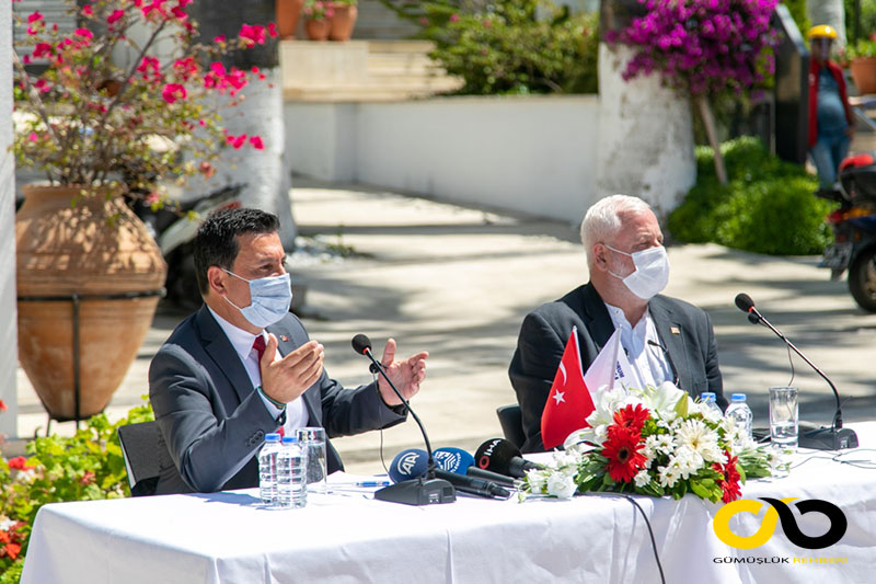 Bodrum Belediye Başkanı Ahmet Aras, Bodrum Kent Konseyi Başkanı Arif Yılmaz 2