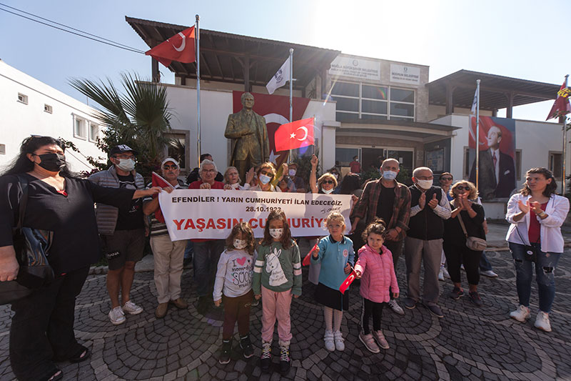 Gümüşlük mahallesinde 29 Ekim Cumhuriyet Bayramı öncesi ATA'ya saygı etkinliği 5