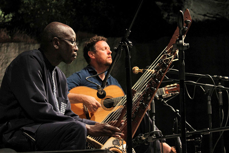 South African guitarist Derek Gripper and Malian kora player Ballake Sissoko gave an unforgettable concert