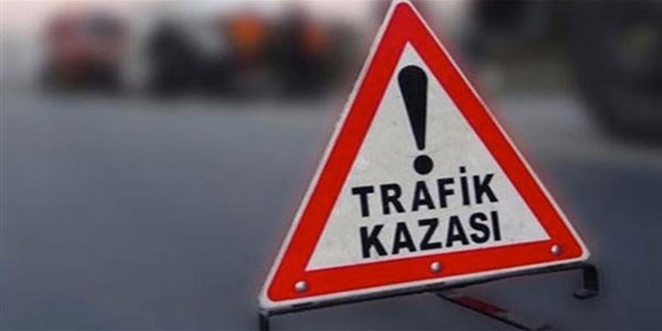 Trafik kazası uyarı tablası, arşiv - GHA