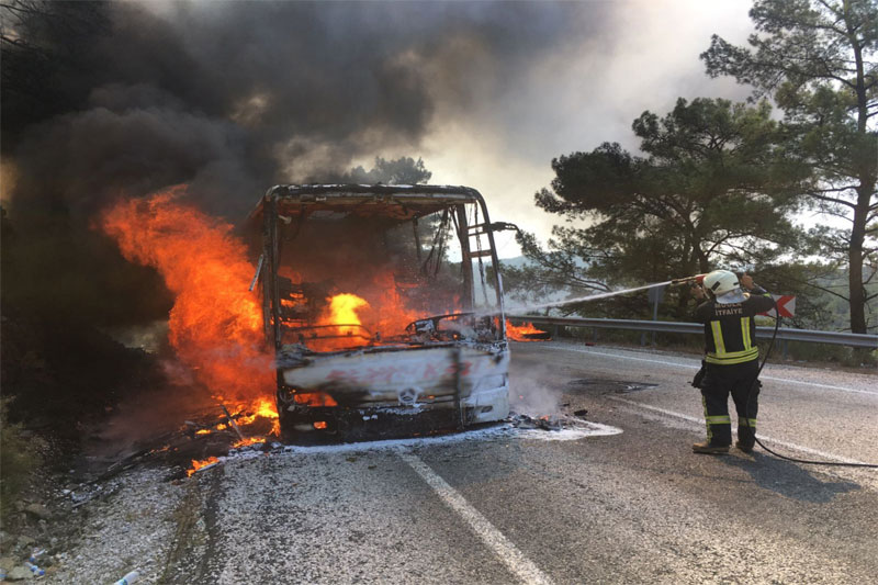 Orman yangını son anda önlendi 2