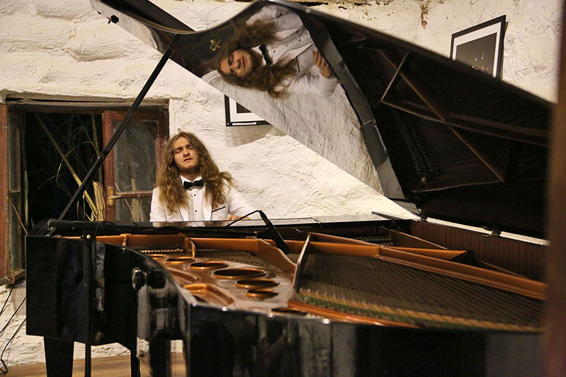 Piyanist Tuna Bilgin Gümüşlük’te konser verdi, 09 Ağustos 2022