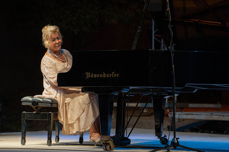 Gülsin Onay