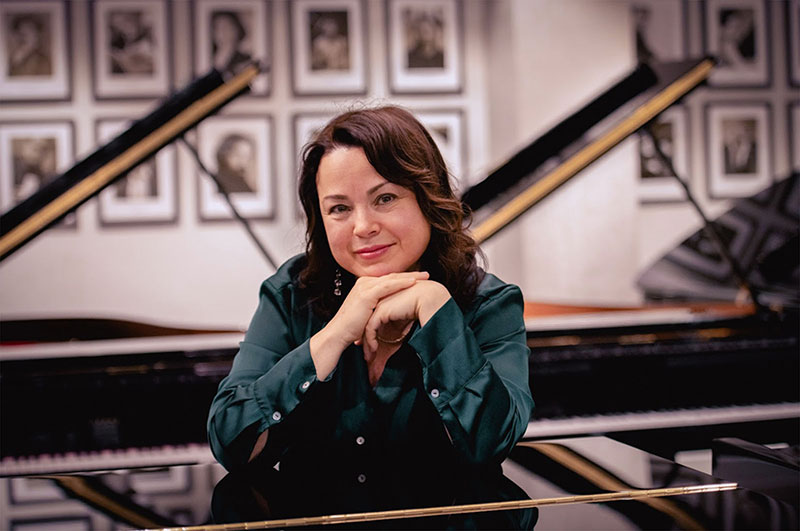 Katya Apekisheva