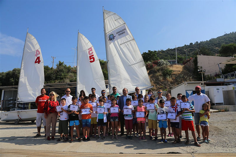 Bodrum'da spor.. 200 öğrenci yelkenle tanıştı