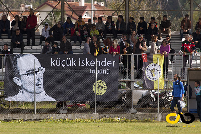 Küçük İskender tribünü, Göcek stadı, 29.12.2009