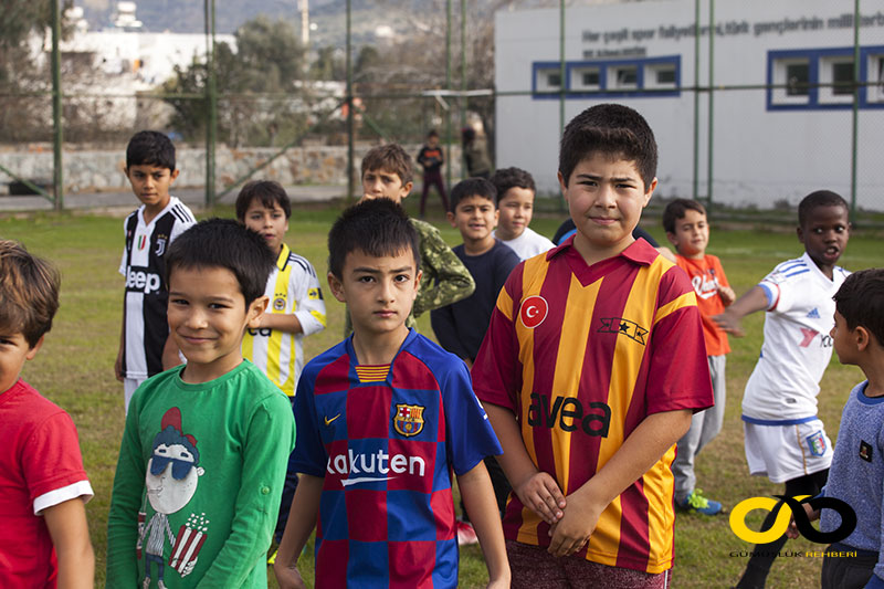 Gümüşlükspor 07-10 yaş grubu futbol eğitimi 13