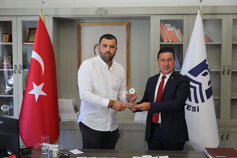 Turgutreisspor Kulübü Başkanı Melih Aydoğan, Bodrum Belediye Başkanı Ahmet Aras