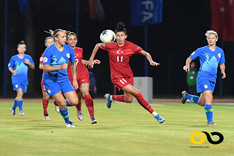 Kadın A Milli Takımı, Slovenya'ya 3-1 yenildi 6