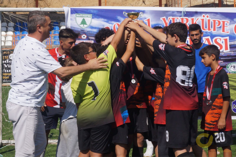 Yerküpe Cup champions Saburhane and Muğlaspor