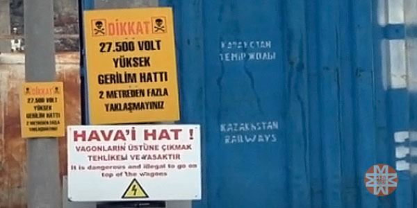 Vagona tırmanan geçler yaralandı, 48 Haber Ajansı