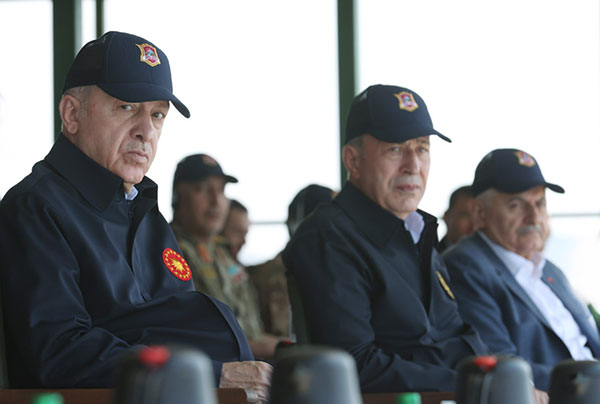 Cumhurbaşkanı Erdoğan, EFES-2022 Tatbikatı