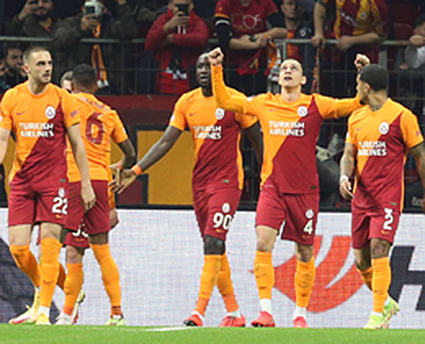 Galatasaray is the undefeated leader in Europe, TFF