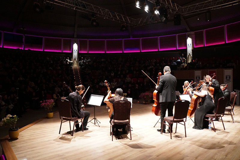 8 Viyolonsel ve Klasik'ten Tango'ya Konseri 2