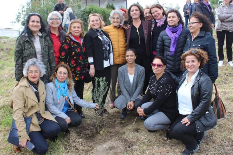 CHP'de kadın kolları mahalle sorumluları seçimleri sürüyor
