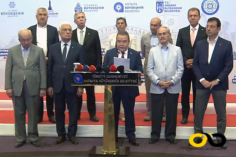CHP'li büyükşehir belediye başkanları Antalya'da toplandı. 4