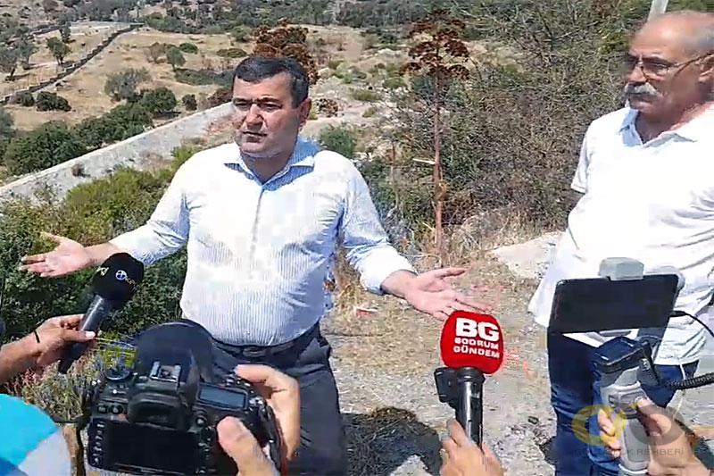 CHP Bodrum İlçe Başkanı Halil Karahan, Bodrum Yalıkavak bölünmüş yolunda basın açıklaması 2