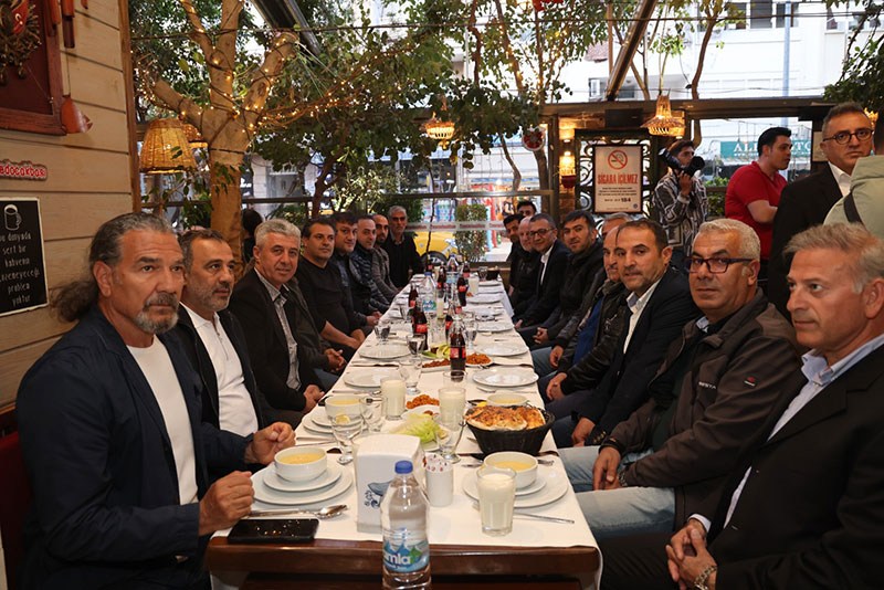 Aras, Marmaris'te iftar